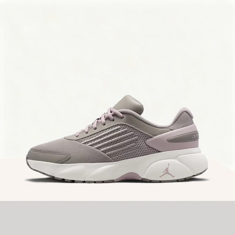 Women Shoes Jordan - Nike Jordan TRUNNER FLOW: Rahat, Çok